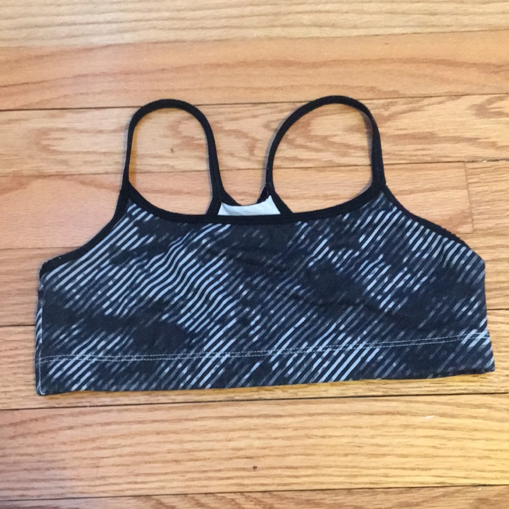 sports bra